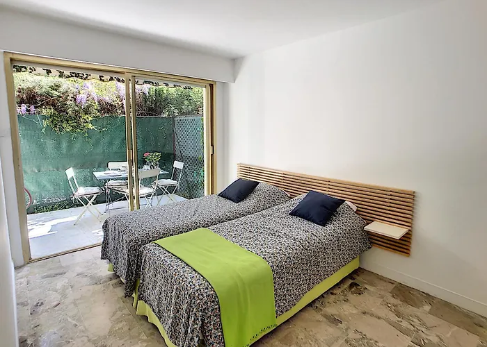 Superbe 3 Pièces Rdj à 2 Pas Des Plages 295l *