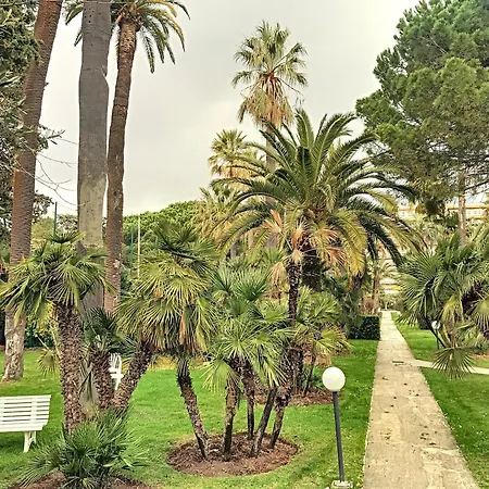 Superbe 3 Pieces Rdj A 2 Pas Des Plages 295l Apartamento