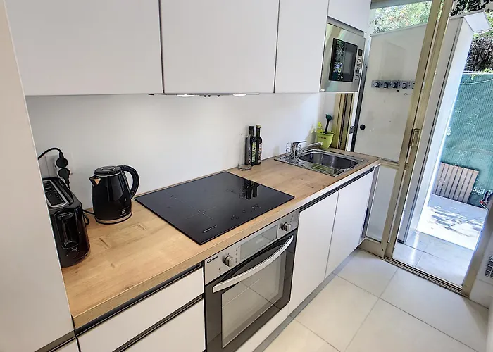 Superbe 3 Pieces Rdj A 2 Pas Des Plages 295l Appartement Cannes